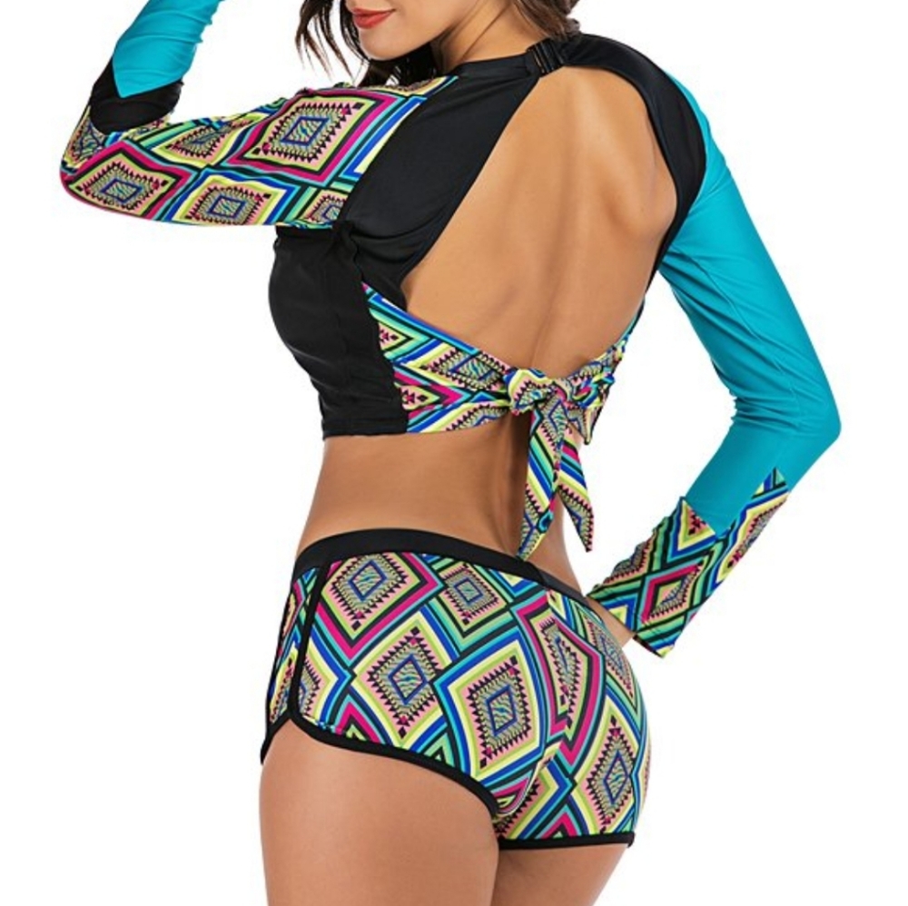 Fantastic AONIHUA 💦Geometric Backless Rashguard & Bottoms👣 - Picture 3 of 14